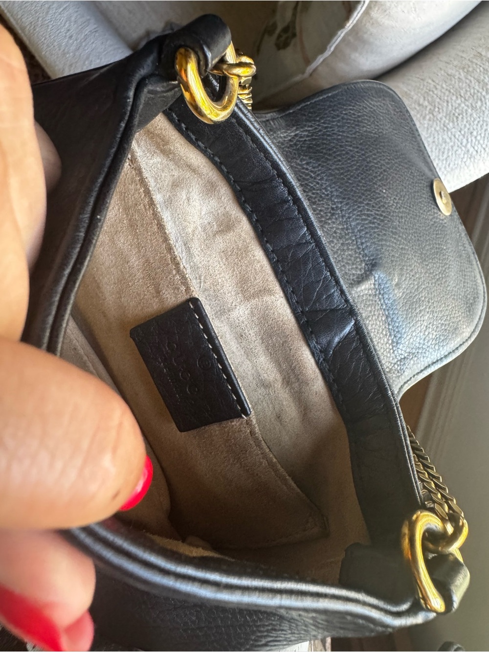 Gucci Black Leather Crossbody with Gold Double-G Hardware - Picture 5 of 6